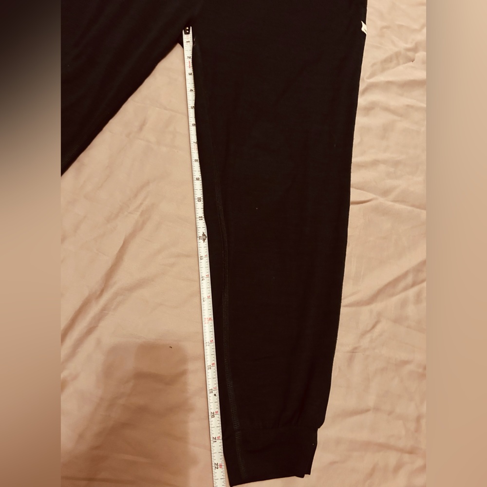 Vuori Lux Jumpsuit Size Small - Picture 3 of 15